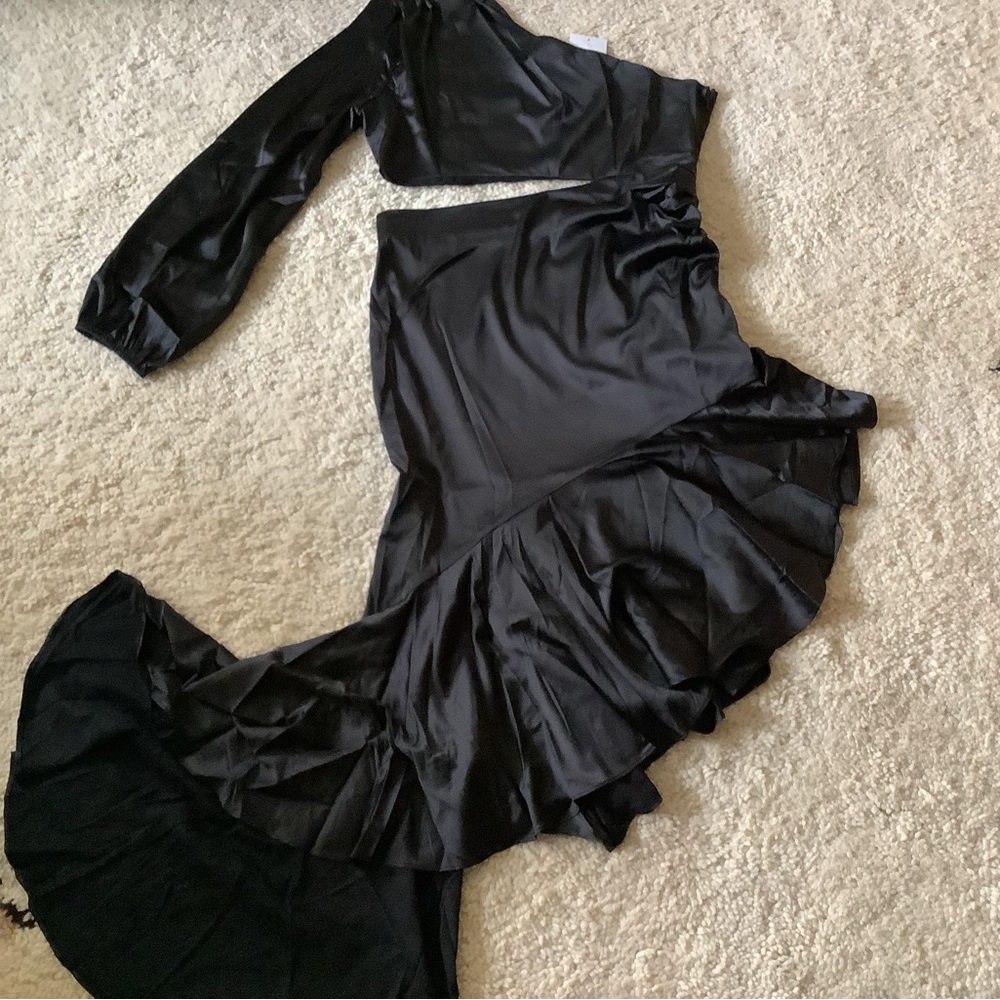 NWT Forever 21 Black Satin One-Shoulder Top Cut Out Midriff Asymmetrical Skirt